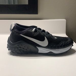 Nike wildhorse trail running shoes (US 7)